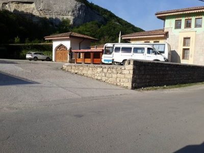 / facebook.com/salachik / facebook.com/salachik