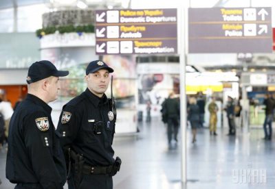 Собаки и десятки телохранителей: "Борисполь" готовят к прилету Савченко и приезду Порошенко
