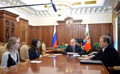 У Порошенко считают, что Путин впервые признал Россию стороной переговоров в Минске