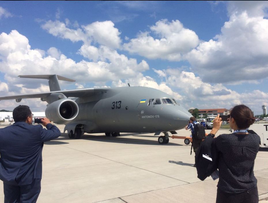 Фурор украинского Ан-178 на авиашоу в Берлине: опубликованы фото и видео