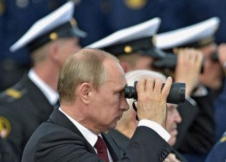 Путин, бинокль Путин, бинокль