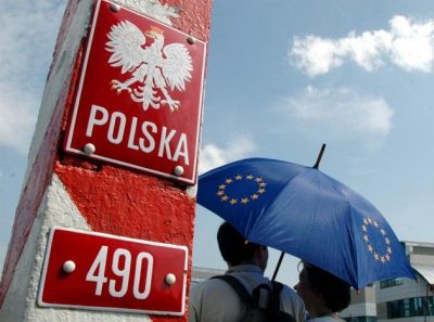 Польша приостанавливает малое приграничное движение с Украиной Польша приостанавливает малое приграничное движение с Украиной
