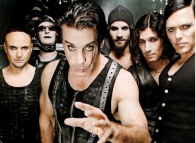 "Так поступил бы русский": менеджер Rammstein вырубил хамоватого охранника