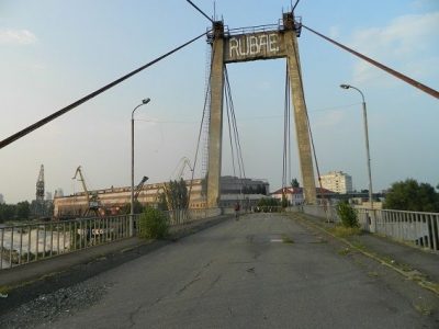 В Киеве разбился любитель экстремальных фото В Киеве разбился любитель экстремальных фото