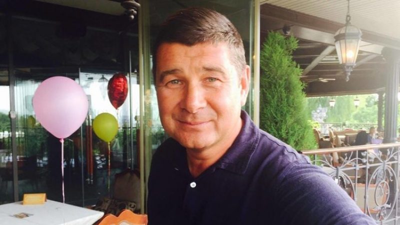 Луценко подписал подозрение Онищенко, нардепа готовы объявить в международный розыск