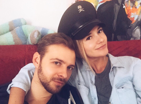 Миша Романова и Макс Барских совместным фото поразили