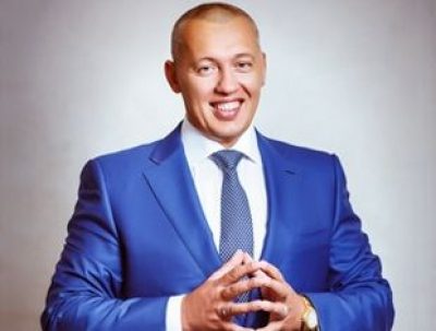 "Апостол" Владимир Мунтян "Апостол" Владимир Мунтян