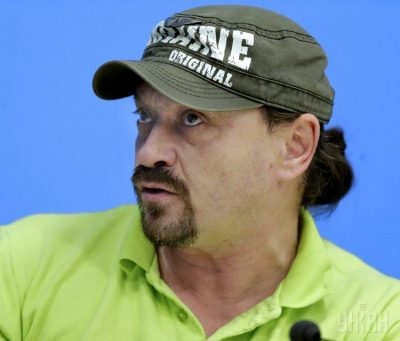 Поярков пообещал нагнуть и выпороть Зеленского