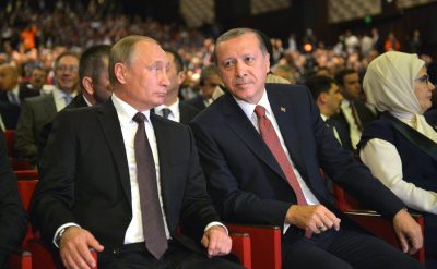 Владимир Путин и Реджеп Эрдоган в Стамбуле Владимир Путин и Реджеп Эрдоган в Стамбуле