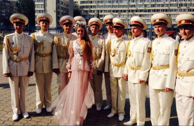 Солистка ансамбля ВСУ: Когда началась война, я записалась на курсы снайперов