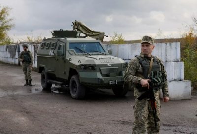 Украинские военные на Донбассе Украинские военные на Донбассе