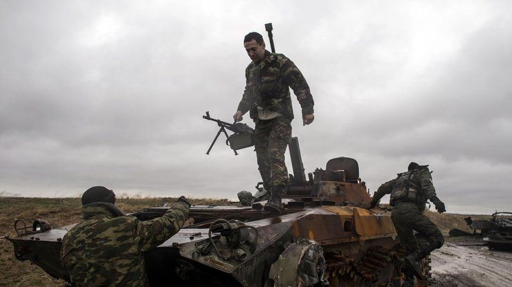 Боевики на Донбассе, иллюстрация.