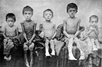 Голодающие дети в Украине, 1923 г.