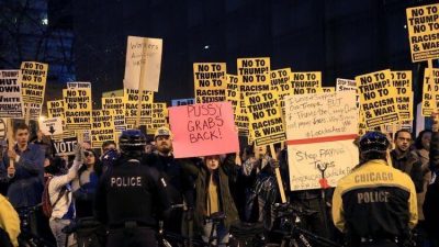 Многотысячные протесты против Трампа и обстрел демонстрантов в Сиэтле: опубликованы фото и видео