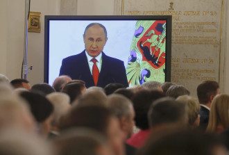 Владимир Путин выступил перед Федеральным Собранием.