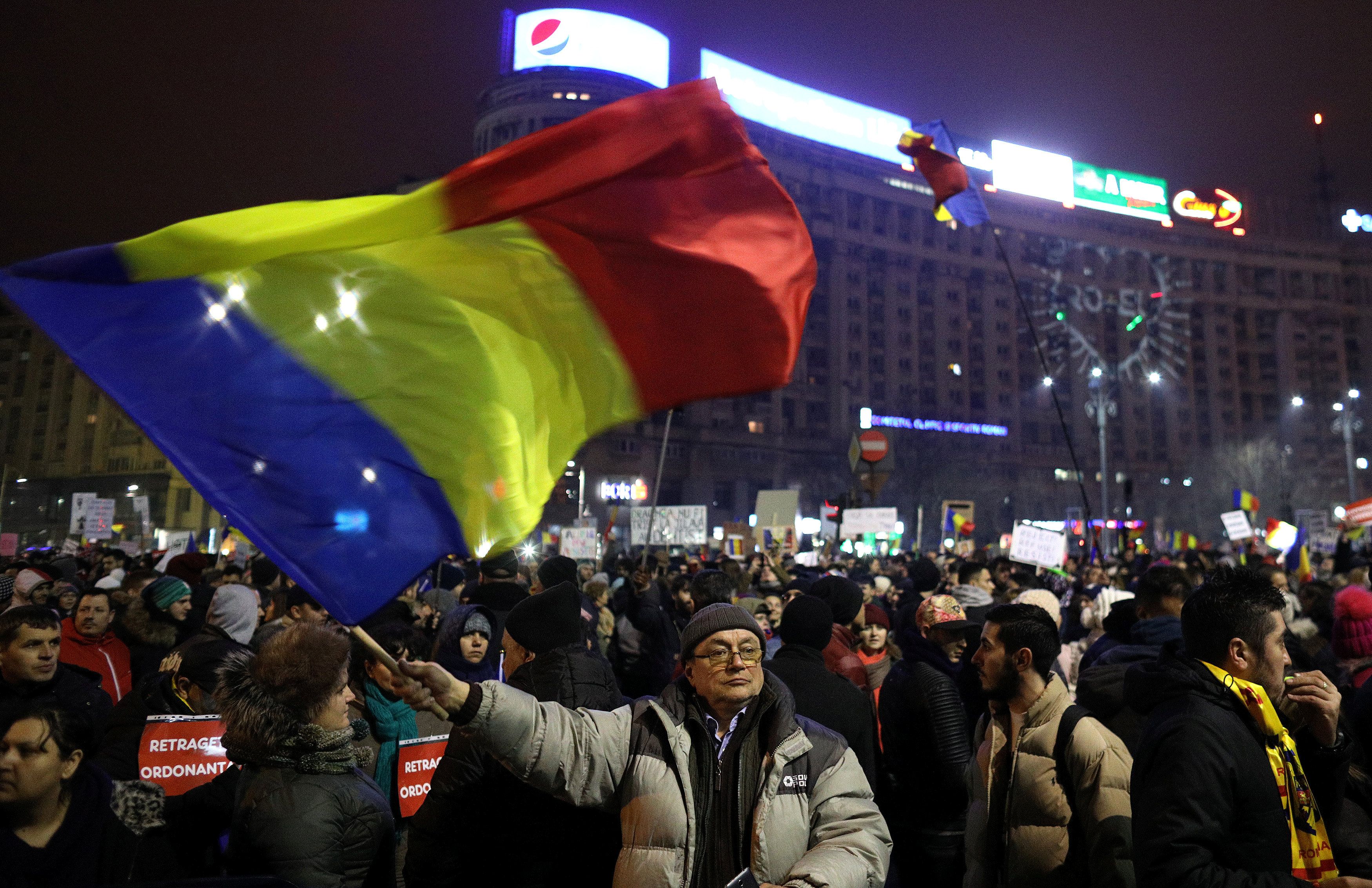 Маде румыния. Протесты в Румынии (2017—2018). Протесты в Румынии. Протесты в Румынии сейчас. Румынские власти\.