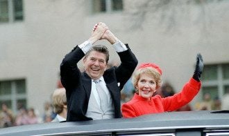 Рональд Рейган и супруга Нэнси после инаугурации
