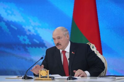 Александр Лукашенко поздравил Владимира Зеленского с избранием на пост президента на выборах в Украине 2019