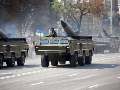 Ракетный комплекс "Точка-У", иллюстрация. Ракетный комплекс "Точка-У", иллюстрация.
