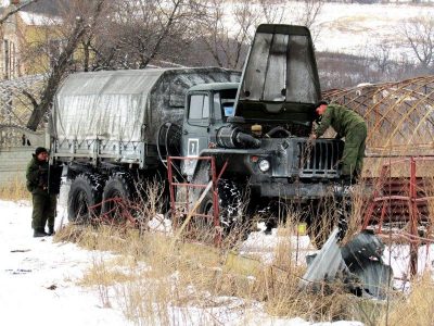 Волонтер о ситуации на Светлодарской дуге: гости из-за "поребрика" зашли в немалом количестве