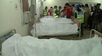 Десятки тел погибших были доставлены в больницы Десятки тел погибших были доставлены в больницы
