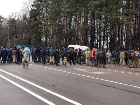"Антиянтарные" протесты в Ровно, иллюстрация. "Антиянтарные" протесты в Ровно, иллюстрация.