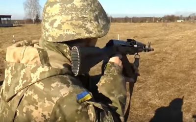 Стрельба с хода и огонь из БМП. Курсанты ВСУ готовятся к экзаменам, опубликовано видео