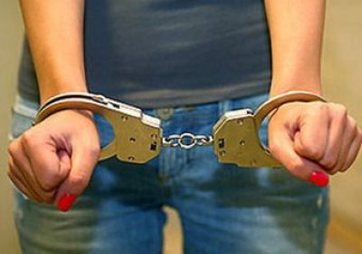 В Киеве арестовали девушку, ранившую кассира В Киеве арестовали девушку, ранившую кассира