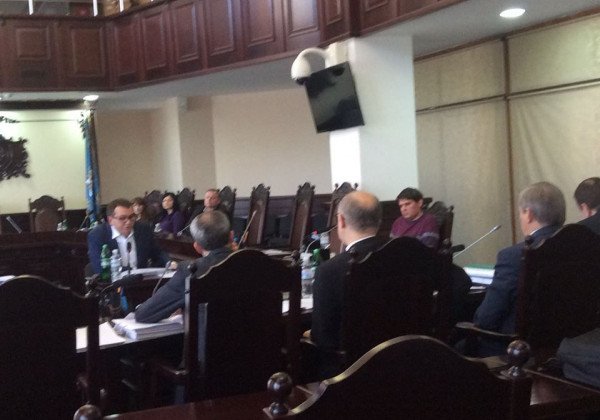 Скандального главу Окружного админсуда Киева громогласно вызвали в ГПУ