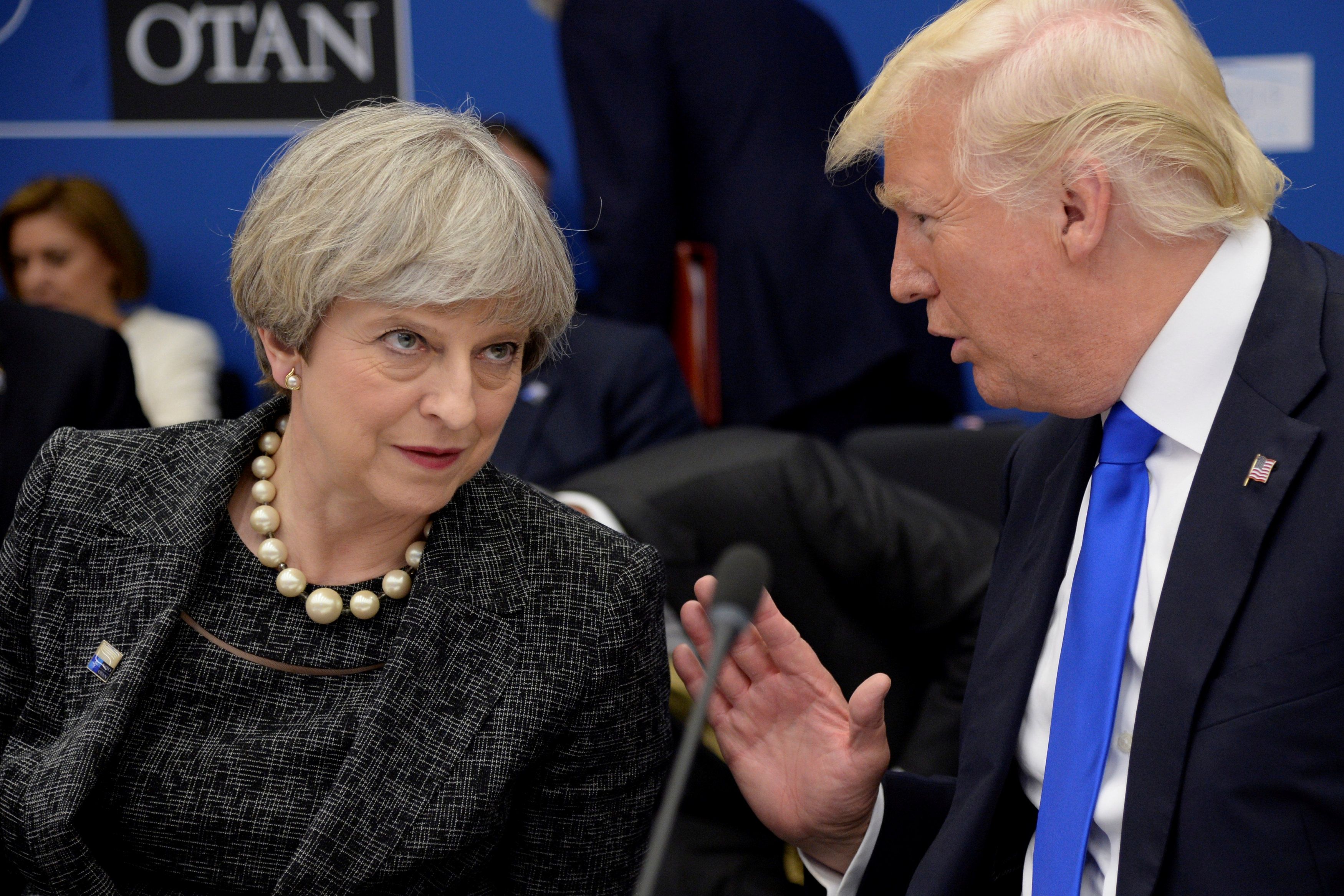 Тереза Мэй и Дональд Трамп Тереза Мэй и Дональд Трамп