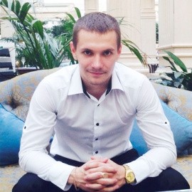 Максим Петровский