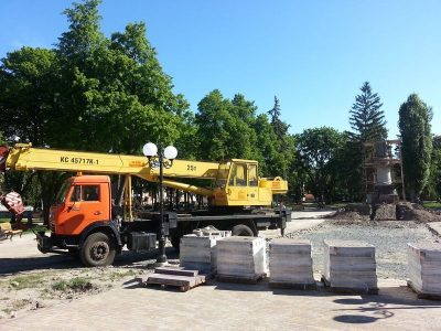 Лицом к церкви и спиной к Москве. В Чернигове памятник Хмельницкому развернули на 180 градусов