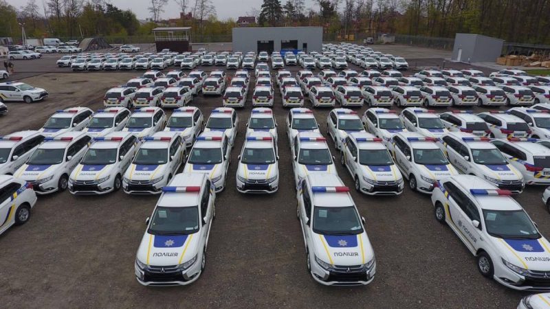 В Украину прибыла партия новых кроссоверов Mitsubishi для Нацполиции, опубликованы фото