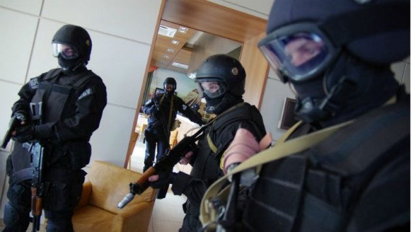 Массовые обыски в 15 областях: 23 задержанных доставили вертолетами в Киев, опубликованы видео