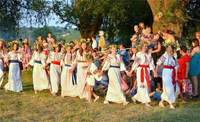 Слов’яни — люди які живуть у Праві, відають Праву, та славлять Праву Слов’яни — люди які живуть у Праві, відають Праву, та славлять Праву