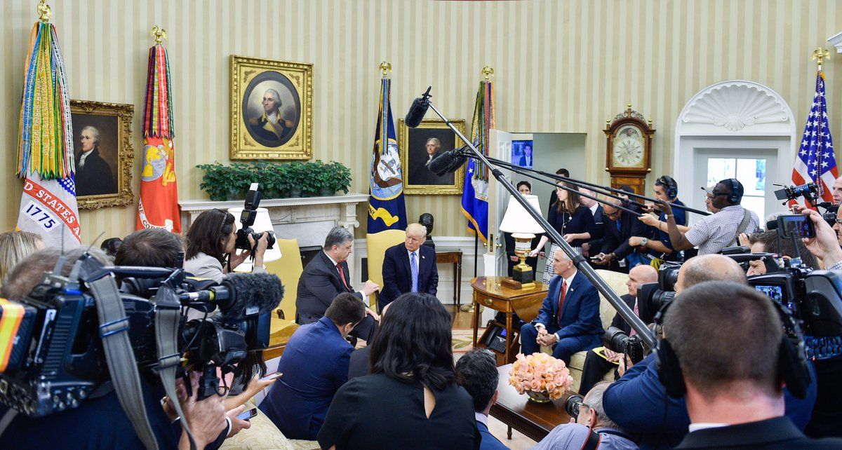 Петр Порошенко и Дональд Трамп Петр Порошенко и Дональд Трамп