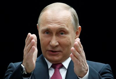 Путин ждет украинских военных в Крыму Путин ждет украинских военных в Крыму