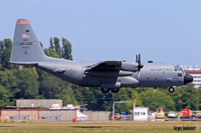 Военные учения "Си-Бриз-2017". В Одессе приземлились два новых самолета-разведчика США