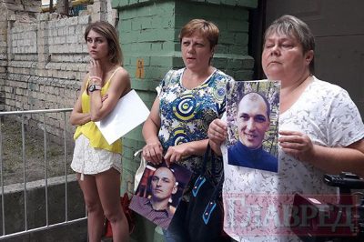 В поисках офицера: кто оставил разведчика на поле боя?