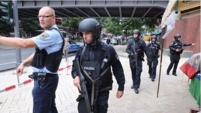 Неизвестный устроил резню в супермаркете Гамбурга, есть погибший Неизвестный устроил резню в супермаркете Гамбурга, есть погибший