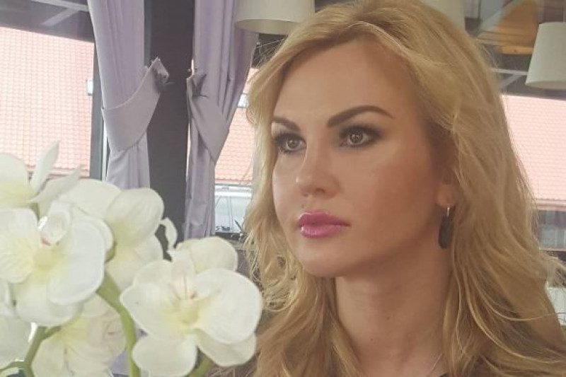 В Ocean Plaza "с точность хирурга" обокрали известную певицу