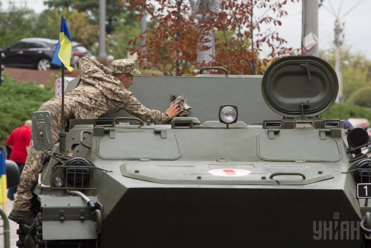 В Киев прибывает военная техника для участия в параде