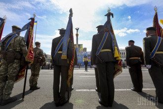 Военный парад в Киеве Военный парад в Киеве