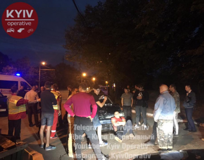 Злоумышленника обезвредили возле ул. Стеценко, 1Б Злоумышленника обезвредили возле ул. Стеценко, 1Б