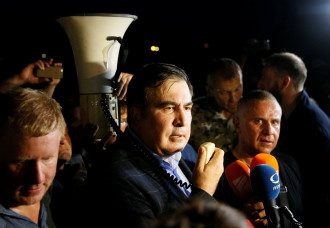 Михеил Саакашвили со сторонниками на польской границе
