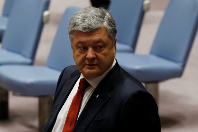 Военный эксперт рассказал, как кремлевские СМИ разгоняют "зраду" об импичменте Порошенко