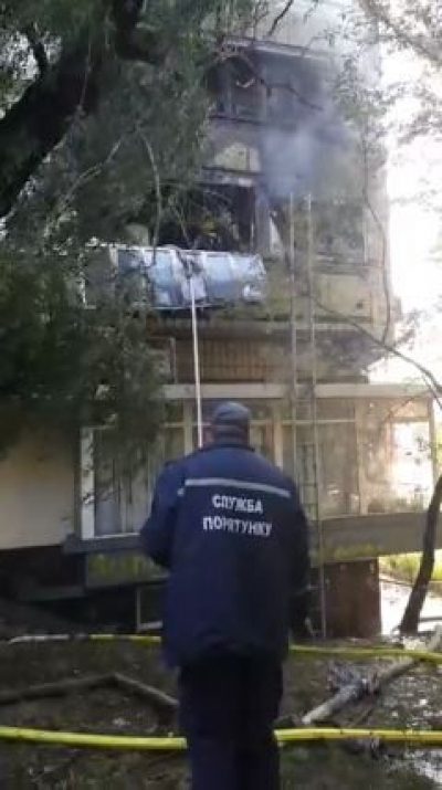 Пожар возле Минтранса в Киеве, проспект Победы перекрыт, опубликованы фото и видео