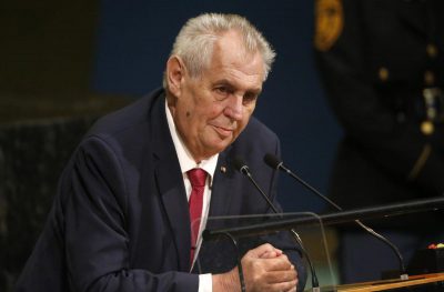 Глава чеського Сенату наїхав на Земана через те, що він поділився відомостями з відкритої справи про вибух на складах боєприпасів Глава чеського Сенату наїхав на Земана через те, що він поділився відомостями з відкритої справи про вибух на складах боєприпасів