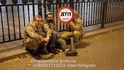 Протесты под Радой. Ночь прошла спокойно, митингующие ждут голосования в парламенте