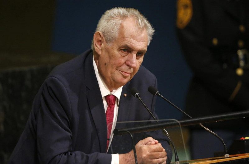 "Крым - часть России": Земан пригласил в Прагу пособников оккупантов